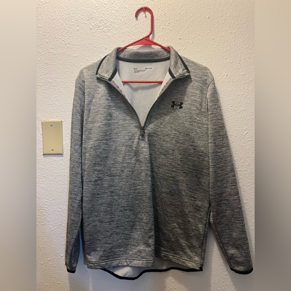 Under Armour Heathered Gray Pullover